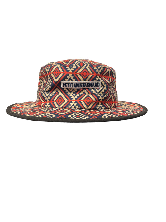 Chapeau Motif